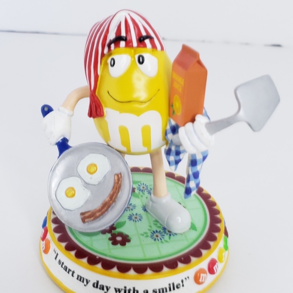 Sunny Side Up M&M's Sweet Treats Figurine - Picture 4 of 16